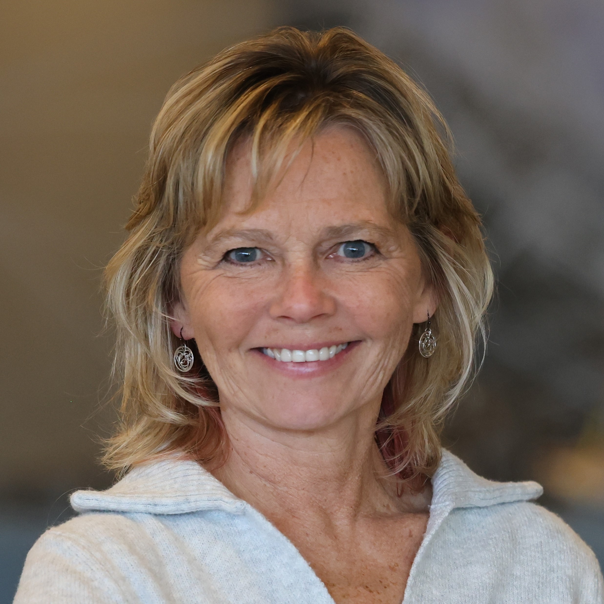 Portrait of Brenda Bond.